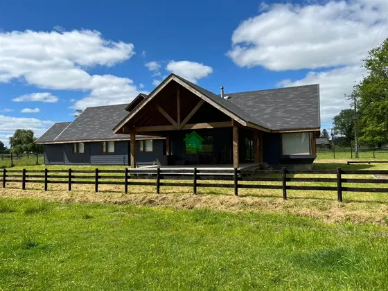 Parcela Con Gran Casa En Venta De 6 Dorm. En Osorno