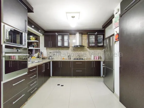 Neyda De Sousa Vende, Casa En Venta En Barquisimeto Ciudad Roca Cod  25-913 Nds 