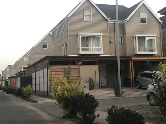 Acogedora Y Amplia Casa En Padre Hurtado 3d+sala O 4ºd+2b+2e