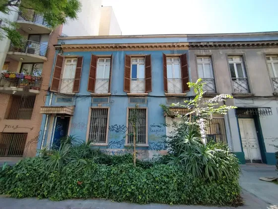 Gran Propiedad Con Dos Casas Autónomas, Ideal Para Inversion
