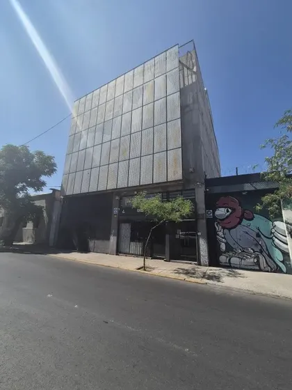 Se Arrienda Edificio Comercial Importadora/exportadora/ Bode