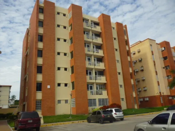 José Trivero Vende  Bello Apartamento En El Este De Barquisimeto