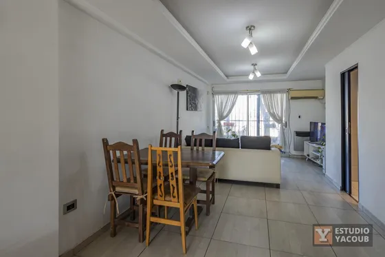 Dúplex  En Venta - 2 Dormitorios 2 Baños 1 Cochera - 110mts2 - Los Hornos