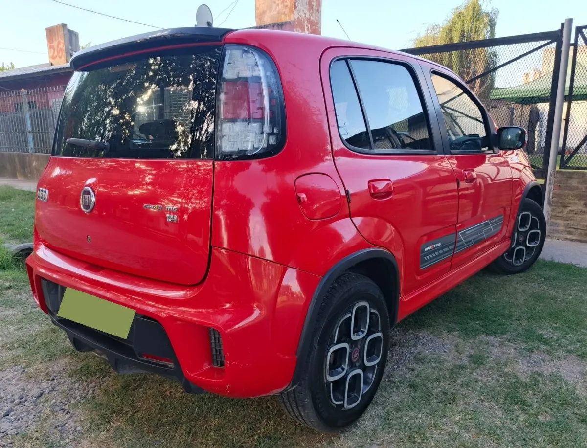 Fiat Uno Sporting 2016 Car with 1.4L Engine541667503501496321