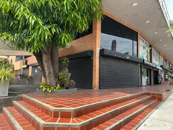 Mml Alquila Local A Pie De Calle, En Agua Blanca 330