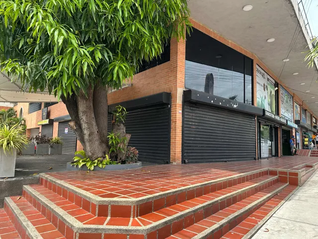 Mml Alquila Local A Pie De Calle, En Agua Blanca 330