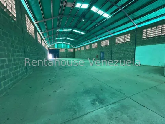 Milagros Inmuebles Galpon Industrial Alquiler Barquisimeto Lara Zona Oeste Economica Comercial Economico Código Inmobiliaria Rent-a-house  25-7799