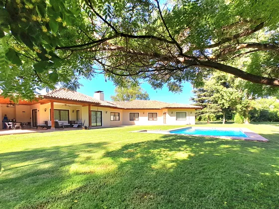 Gran E Impecable Casa, Muy Bien Equipada En Carampangue