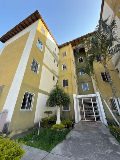 Nueva Captación *apartamento En Res Senderos San Diego* 65m2o 2 Habitaciones 2 Baños Para Terminar De Acondicionar Cocina Para Adecuar 1 Puesto De Estacionamiento Piso Bajo Pozo De Agua. An