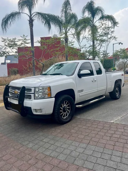 Chevrolet Silverado H Silverado 1500 Cab Reg Aa 4x2 At