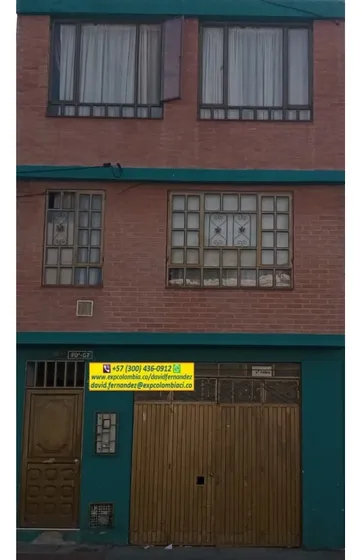 Casa En Venta En El Quiroga - Rentable De 3 Pisos Con Cinco Aptos