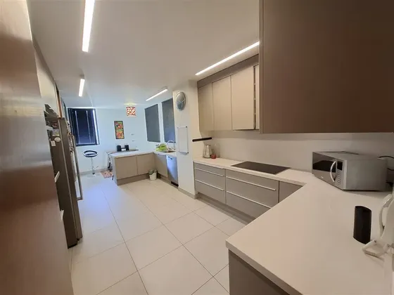 Departamento En Venta De 3 Dorm. Portal Dehesa, Lo Barnechea