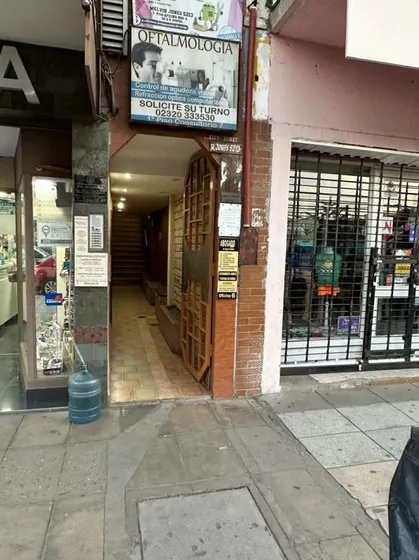 Oficina A 1 Cuadra De La Estación De José C. Paz...