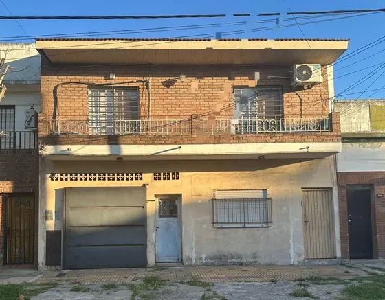 Casa En  San Lorenzo Al 500 - Sarandi Venta
