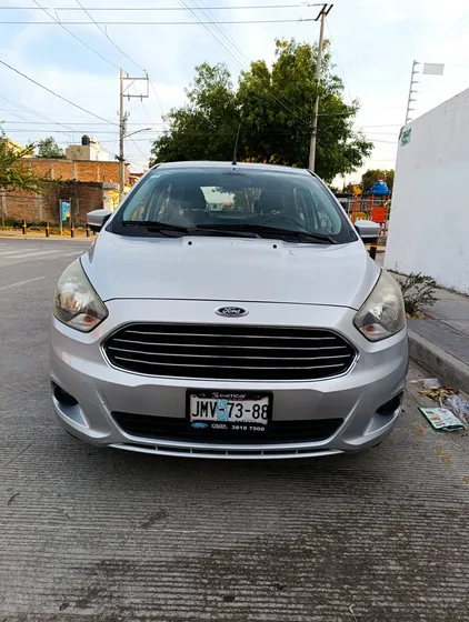 Ford Figo 1.5 Titanium Sedan At