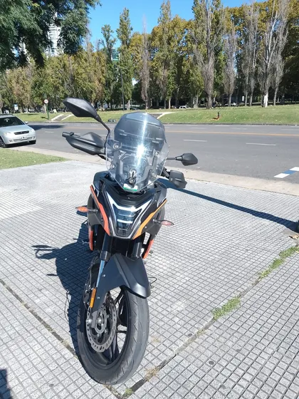 Voge Ds 300