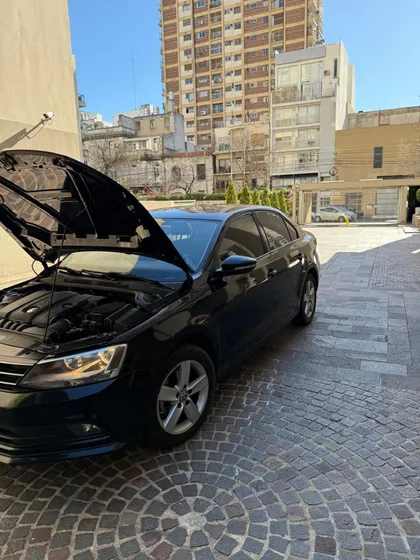 Volkswagen Vento 2.5 Luxury 170cv Tiptronic