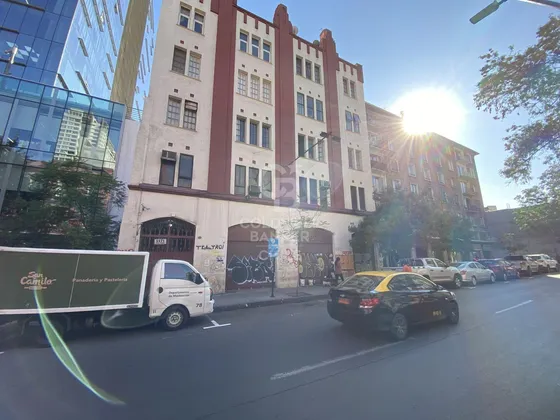 Gran Local Comercial En Santiago