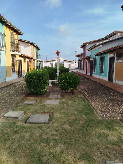 Mc Se Vende Tonwhouse En Ciudad Flamingo 