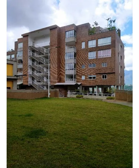 Vendo Apto 133m2 3h/3b/3p Los Naranjos 4106