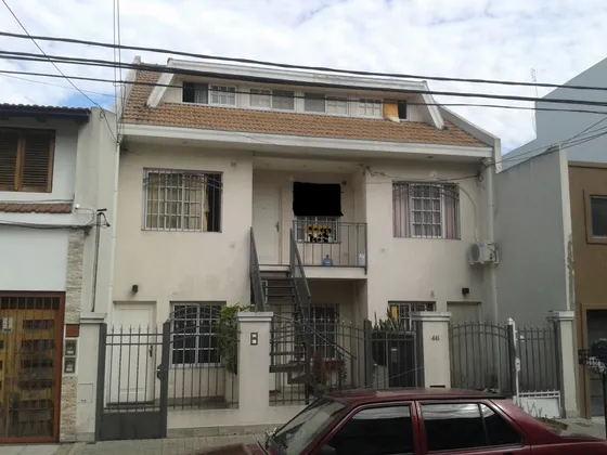 Ramos Mejia P.h. Planta Baja 2 Ambientes