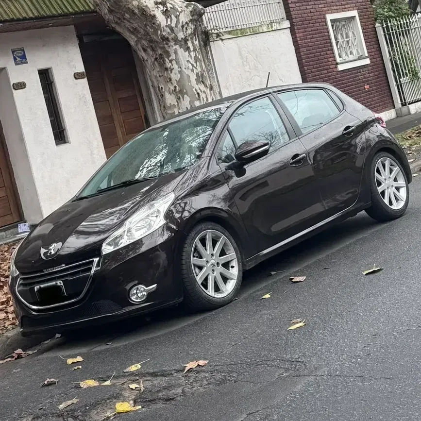 Peugeot 208 1.6 Allure