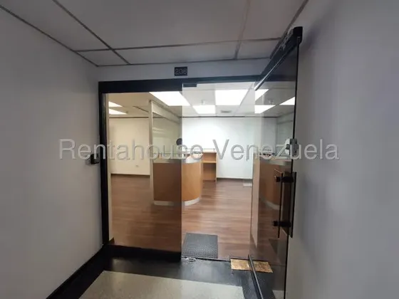 Oficina En Venta Chuao Abm