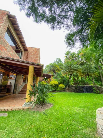 Casa  En Valencia  Urb. Hato Royal Guataparo Valencia. Rodeada De Naturaleza, Amplios Espacios, Jadirnes, Piscina (mer)