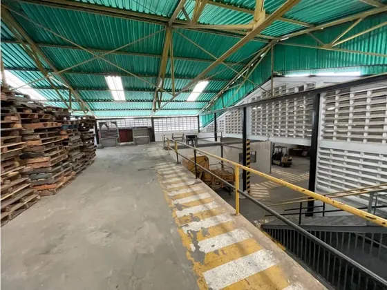 Galpón En Venta En Z. I La Quizanda, Financiado Tcl G 9685302