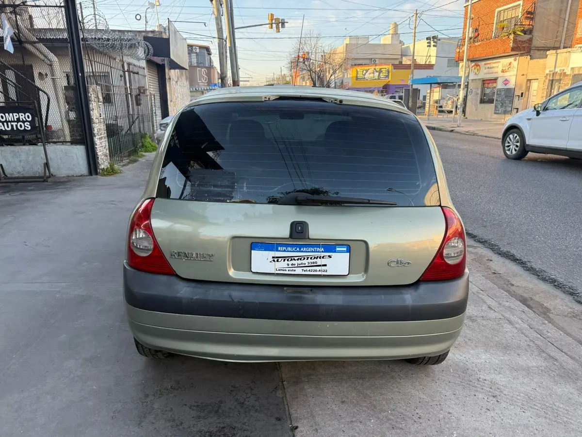 Renault Clio 1.6 Privilege516807400558448645