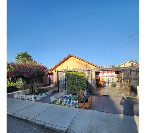 Se Vende Amplia Casa 4d/3b En Villa Santa Elena, Macul