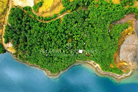 Patagonia, 1ha Orilla Fiordo Puyuhuapi
