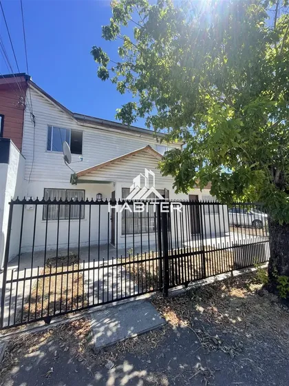 Casa En Venta De 5 Dorm 2 Baños. En Los Angeles