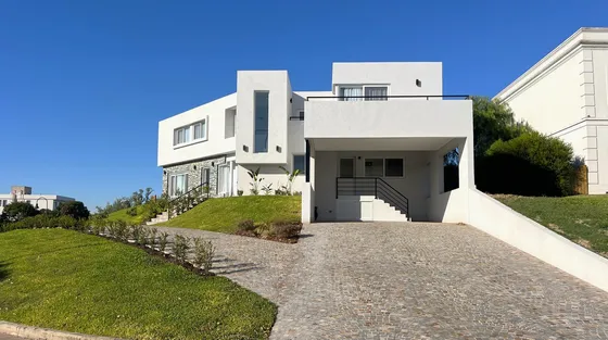Casa En Alquiler - La Reserva Cardales