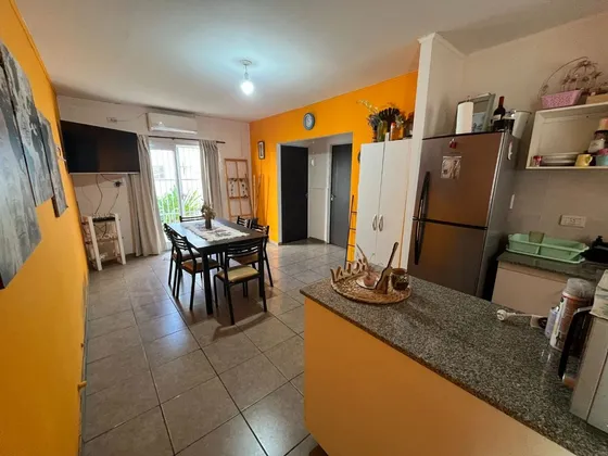 Venta/ph/2 Dorm/cochera/patio/la Cañada