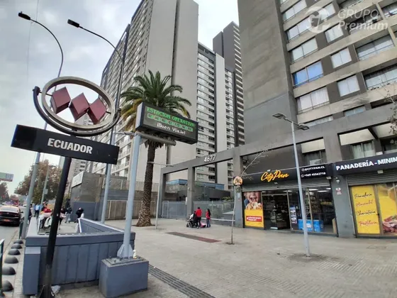 Departamento En Venta De 2 Dorm. En Estación Central