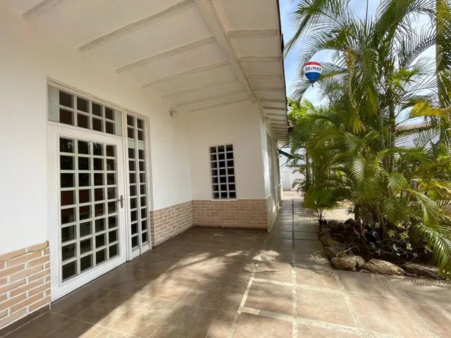 Re/max 2 Mil Vende Casa En La Espectacular Urbanización Vistamar, Agua De Vaca, Con Zona Residencial