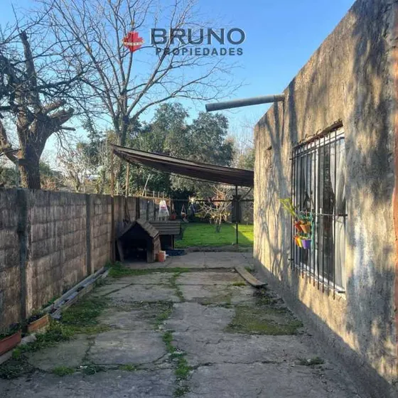 Casa En Venta En Agustin Ferrari