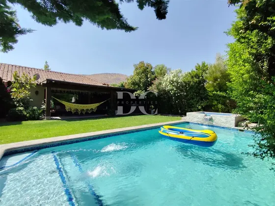 Casa De Un Piso Piscina Quincho Piedra Roja Chicureo Colina
