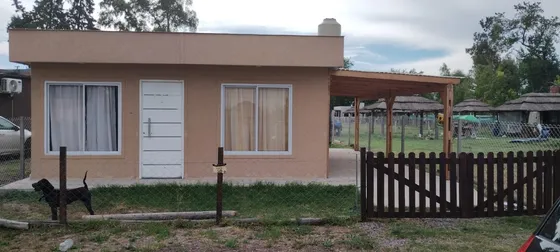 Casa 3 Ambientes Con Cochera Y Pergola