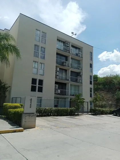 Vendo Apartamento De 65 Mts. Conjunto Residencial Los Jabillos, Sector El Encantado. Carretera Nacional Guarenas-guatire