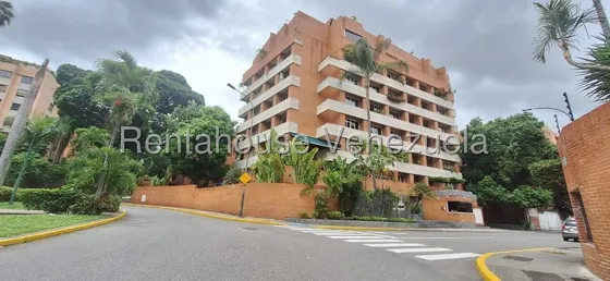 Apartamento En Alquiler Ubicado En Campo Alegre  #25-23527