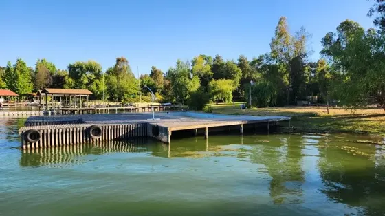 Se Vende Sitio A Orilla De Lago Rapel