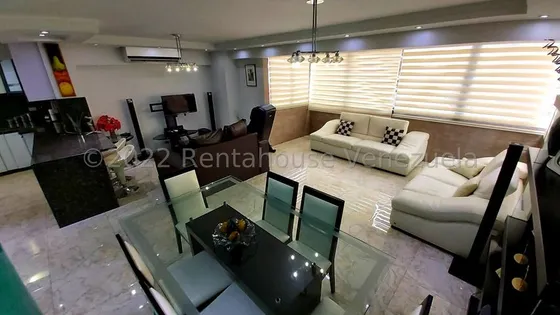  Las Acacias- Av. Victoria #25-16008  Con  3hab, 3baños, 2 Estacionamiento, Agua Constante Todos Los Servicios 