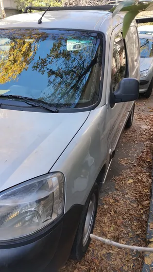 Peugeot Partner Furgon 1.4 Gnc Confort