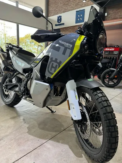 Husqvarna Norden 901 Okm 2025