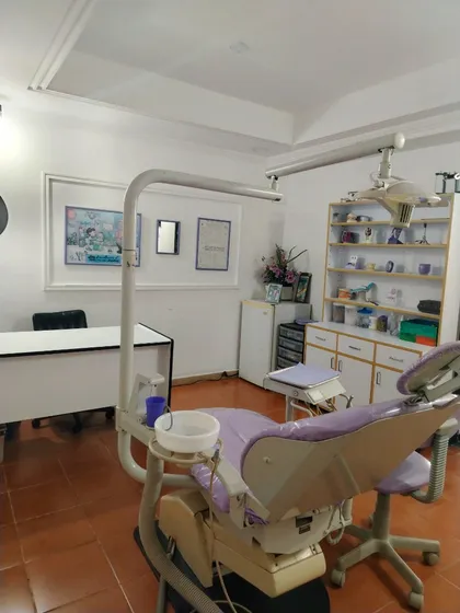 Vera Casa Inmobiliaria Alquila Consultorio En La Av Bolívar Valencia Ab-2