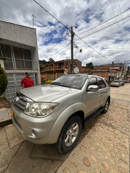 Toyota Fortuner 2.7l 4x4