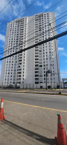 Arriendo Dpto Condominio Altos De Huayquique, Sector Sur