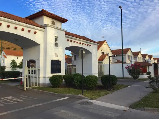 Linda, Cumbres De Nos, 82 Casa/220 Terreno 3d/3b Bajo Gasto.